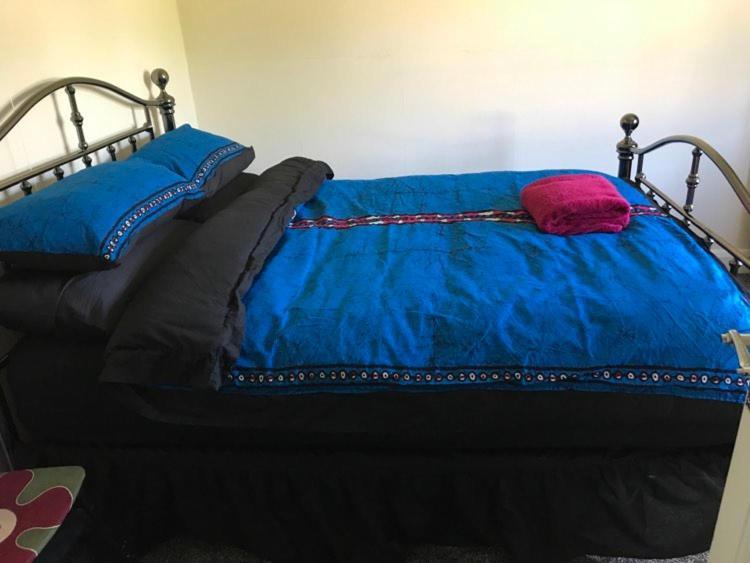 River Airebnb Homestay Bradford (West Yorkshire)