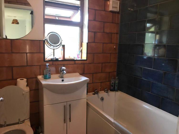 Homestay River Airebnb Bradford (West Yorkshire)